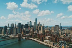 Manhattan skyline and the Brooklyn Bridge, New York City